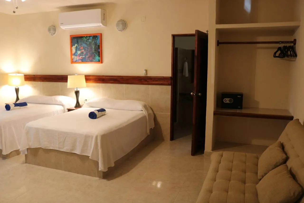 The Diving Lodge Downtown Puerto Morelos