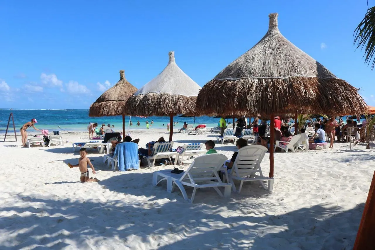 The Diving Lodge Downtown Puerto Morelos